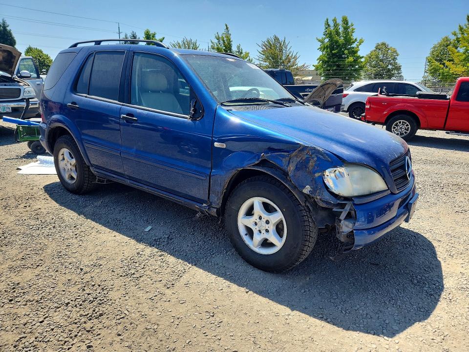 2001 Merz M-class VIN 4JGAB54E51A272178 COPART salvage auction — FRONT END, OR - CERTIFICATE OF TITLE, sold $575 on 2026-08-11 (photo 4)