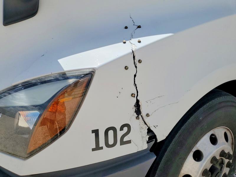 2018 Freightliner All other VIN 3AKJHHDR5JSJR3425 COPART salvage auction — MECHANICAL, ID - CERT OF TITLE -REBUILT SALVAGE, sold $425 on 2026-07-22 (photo 9)