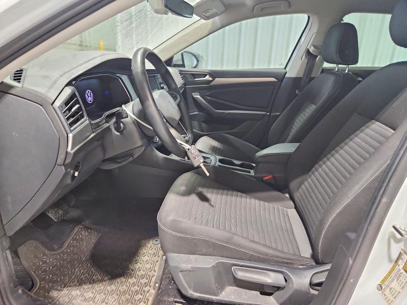 2024 Volkswagen Jetta VIN 3VW5M7BU8RM095840 COPART salvage auction — NORMAL WEAR, Tx - Certificate Of Title (P), sold $13,200 on 2026-08-11 (photo 7)