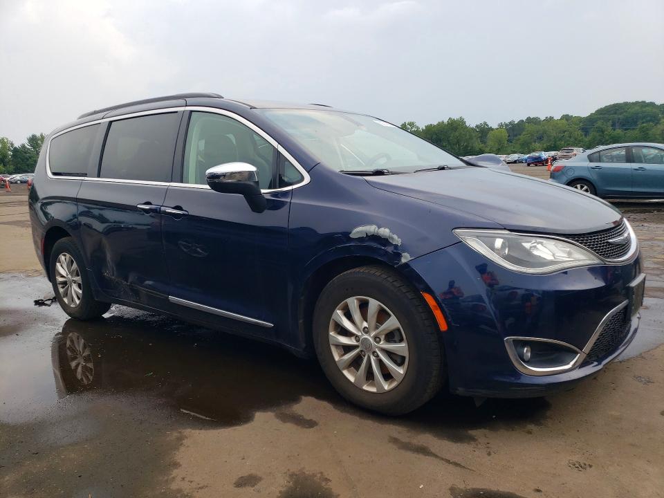 2017 Chrysler Pacifica VIN 2C4RC1BGXHR785742 COPART salvage auction — MECHANICAL, CT - CERTIFICATE OF TITLE, sold $2,650 on 2026-07-31 (photo 4)