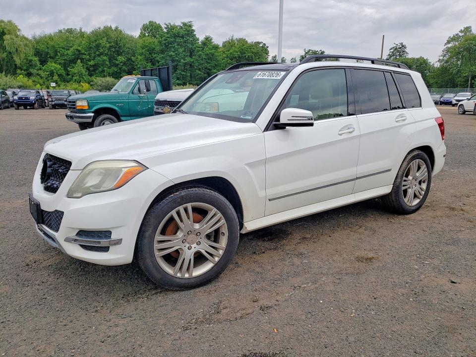 2015 Mercedes-benz Glk-class VIN WDCGG8JB9FG412050 COPART salvage auction — MINOR DENT/SCRATCHES, Ct - Certificate Of Title, sold $3,450 on 2026-07-30 (photo 1)