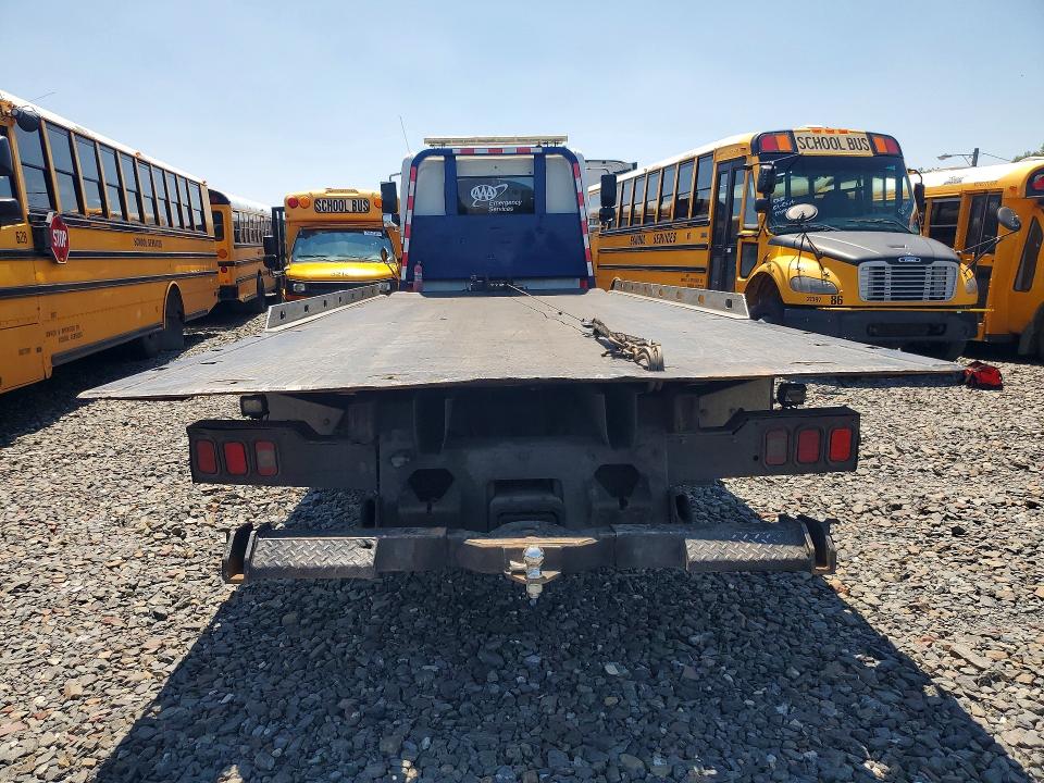 2010 Hino All other VIN 5PVNJ8JP4A4S50493 COPART salvage auction — MINOR DENT/SCRATCHES, PA - CERT OF TITLE, sold $1,250 on 2026-07-27 (photo 6)