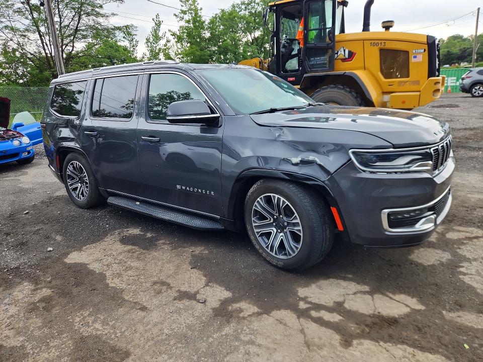 2022 Jeep Wagoneer VIN 1C4SJVDTXNS136980 COPART salvage auction — ROLLOVER, Nj - Cert Of Title-Salvage, sold $13,600 on 2026-08-27 (photo 4)