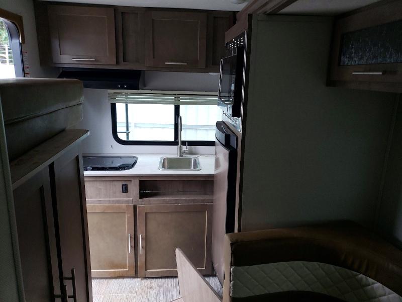 2019 Frrv Trailer VIN 4X4TNB71XKR200580 COPART salvage auction — WATER/FLOOD, WA - VEHICLE CERT OF OWNERSHIP-TITL, sold $4,550 on 2026-07-31 (photo 5)