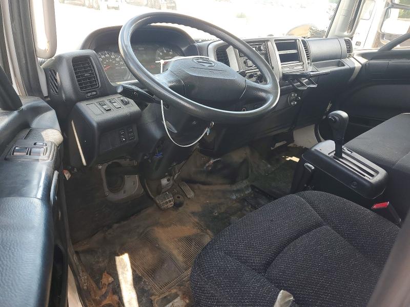 2019 Hino All other VIN 5PVNE8JV0K4S57445 COPART salvage auction — MINOR DENT/SCRATCHES, NC - DEALER ONLY CLEAN TITLE, sold $5,200 on 2026-07-30 (photo 8)