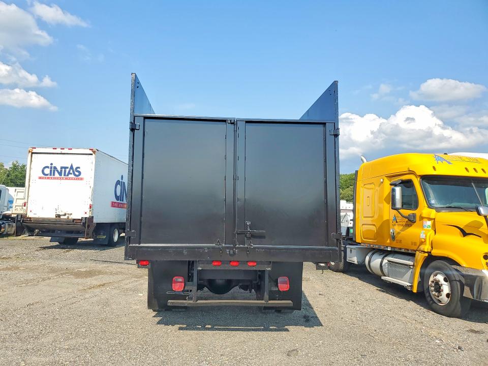 2011 Hino All other VIN 5PVNJ8JP5B4S50598 COPART salvage auction — MINOR DENT/SCRATCHES, NY - CERTIFICATE OF TITLE, sold $7,900 on 2026-07-28 (photo 6)
