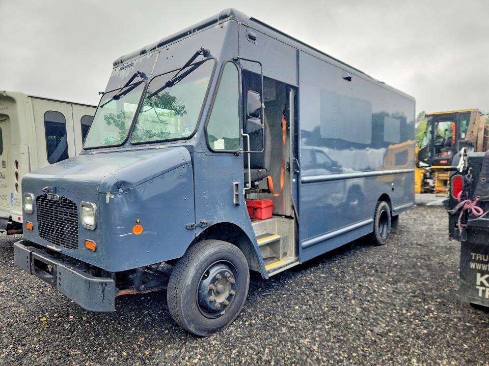 2020 Frht - freightliner Mt45 chass VIN 4UZAC2EA4LCMK0190 COPART salvage auction — NORMAL WEAR, CT, sold $13,100 on 2026-08-13 (photo 1)