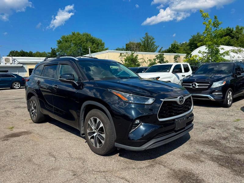 2023 Toyota Highlander VIN 5TDKDRBH1PS011052 COPART salvage auction — NORMAL WEAR, CT, sold $22,500 on 2026-07-20 (photo 1)