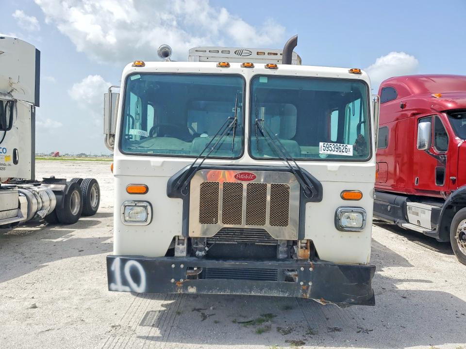 2019 Peterbilt All other VIN 3BPDLJ0X1KF103041 COPART salvage auction — MECHANICAL, FL - CERTIFICATE OF TITLE, sold $10,700 on 2026-07-28 (photo 5)