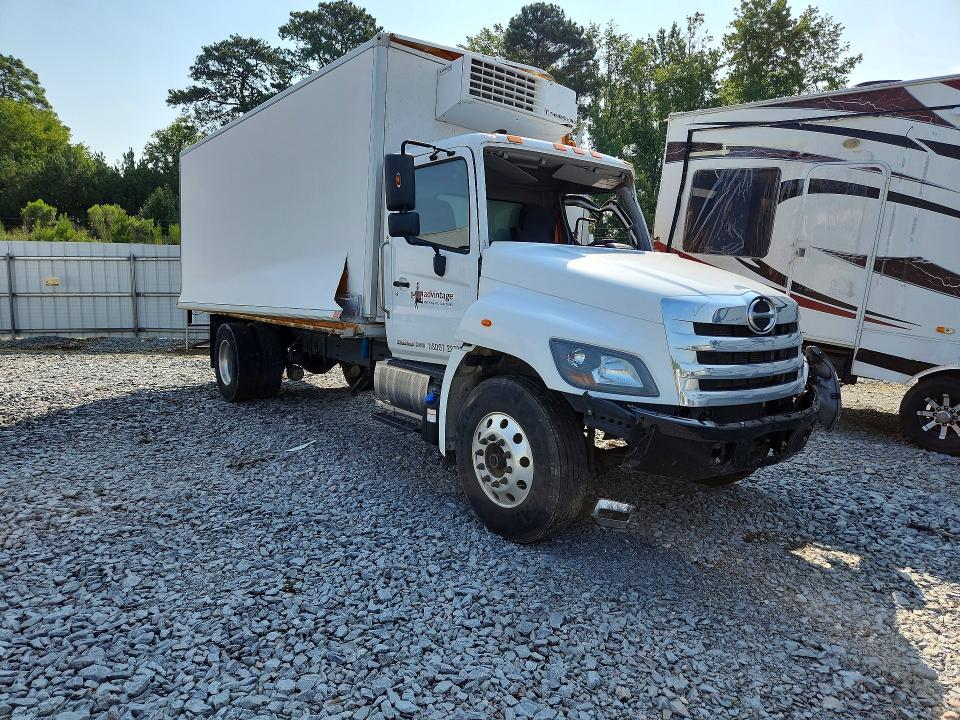 2020 VIN 5PVNJ8JT6L5S60064 COPART salvage auction — ROLLOVER, NC - DEALER ONLY SALVAGE TITLE, sold $3,850 on 2026-07-22 (photo 4)