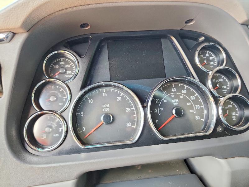2016 Peterbilt All other VIN 1XPBDP9X2GD306575 COPART salvage auction — MINOR DENT/SCRATCHES, SC - CERTIFICATE OF TITLE (P), sold $11,100 on 2026-07-28 (photo 9)