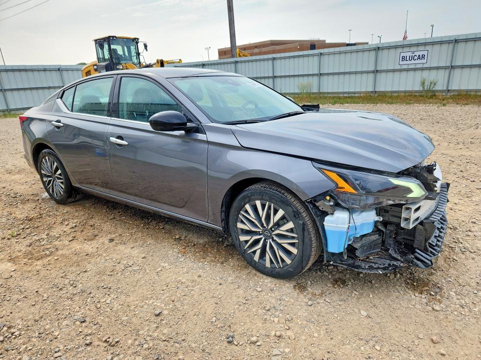 2025 Nissan Altima VIN 1N4BL4DV3SN415502 COPART salvage auction — FRONT END, IN - CERTIFICATE OF TITLE (P), sold $12,400 on 2026-07-27 (photo 4)