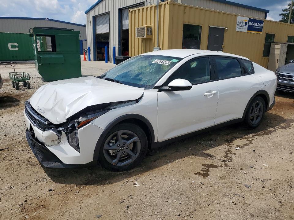 2026 Kia All other VIN 3KPFT4DE8TE251553 COPART salvage auction — FRONT END, FL - CERTIFICATE OF TITLE, sold $8,500 on 2026-07-27 (photo 1)