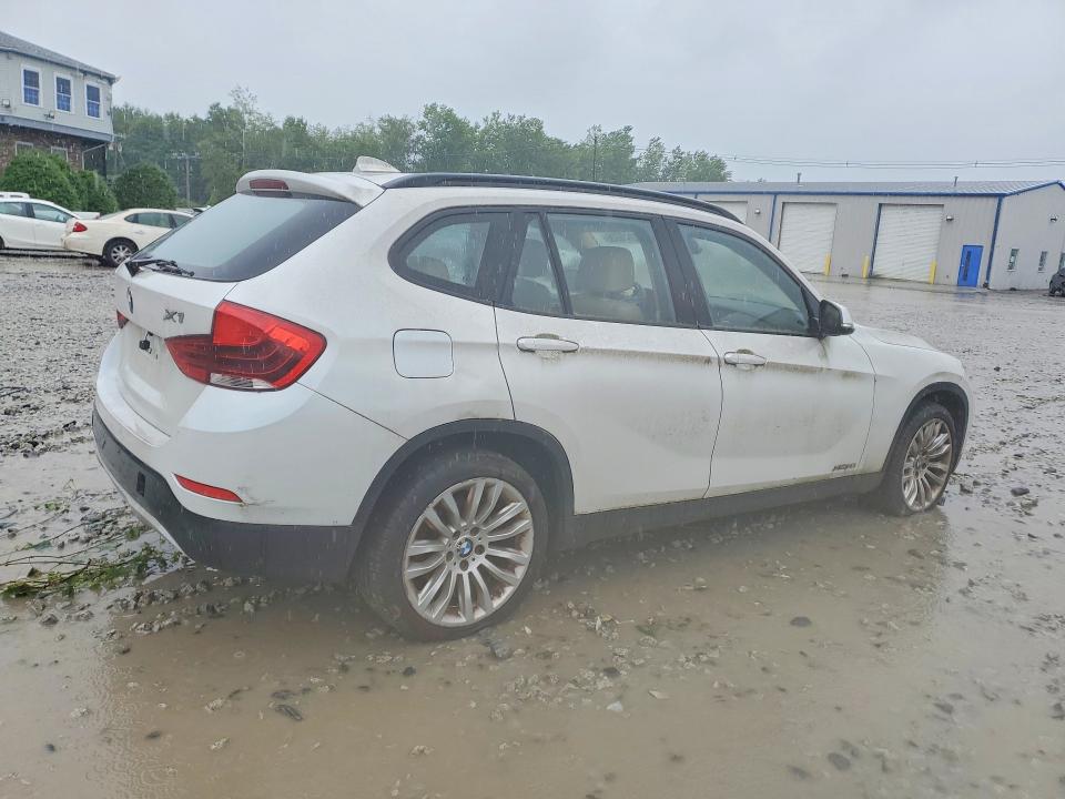 2013 BMW X1 VIN WBAVL1C5XDVR82006 COPART salvage auction — FRONT END, CT, sold $400 on 2026-07-20 (photo 3)
