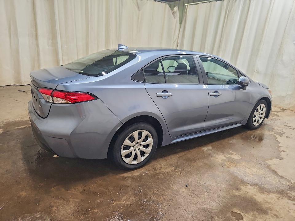 2025 Toyota Corolla VIN 5YFB4MDE6SP338523 COPART salvage auction — WATER/FLOOD, Fl - Cert Of Title-Slvg Rebld Flood, sold $2,850 on 2026-08-03 (photo 3)