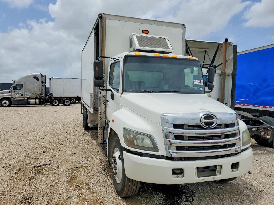 2015 Hino All models VIN 5PVNV8JT8F4S53812 COPART salvage auction — MECHANICAL, CT, sold $550 on 2026-07-28 (photo 4)