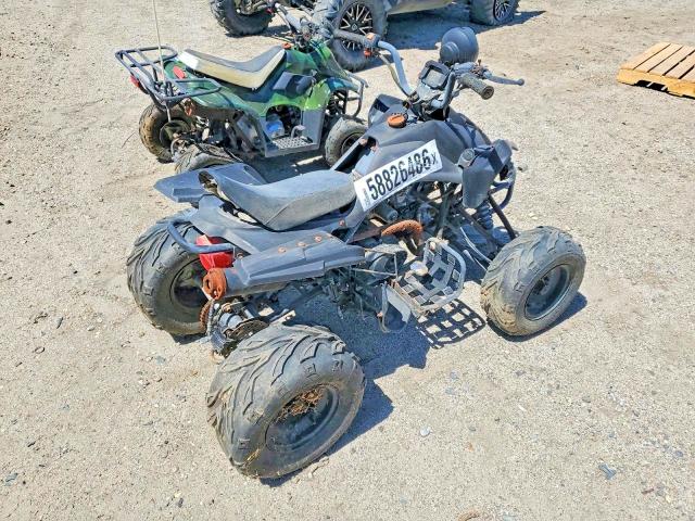 2011 Taotao Taota VIN L5NATMCT2BT283081 COPART salvage auction — MINOR DENT/SCRATCHES, CA - DIS/DLR/EXP ONLY CLEAN TITLE, sold $225 on 2026-07-31 (photo 4)