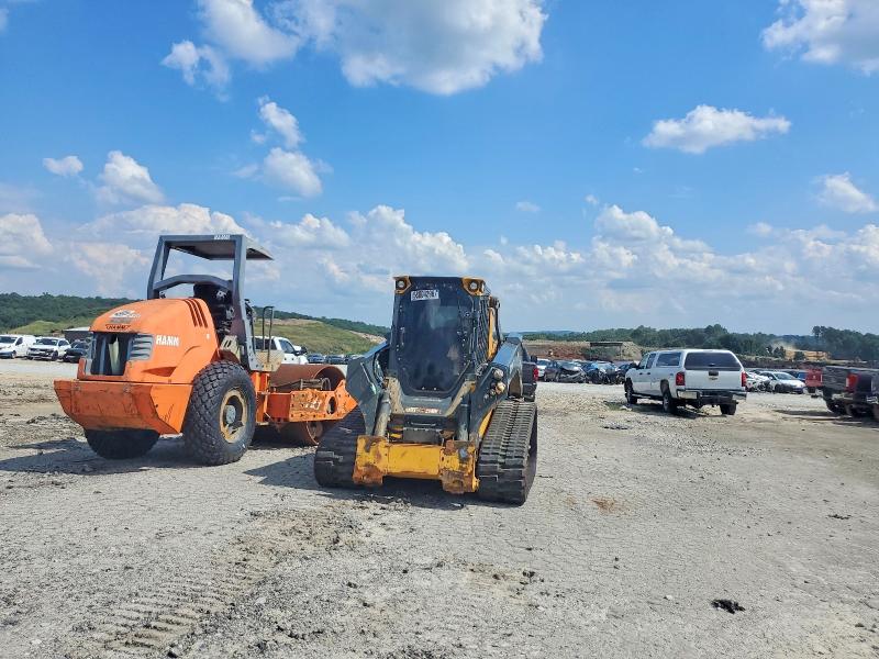 2025 John deere 335p VIN 1T0335PACSFF06769 COPART salvage auction — FRONT END, SB, sold $16,300 on 2026-07-17 (photo 9)