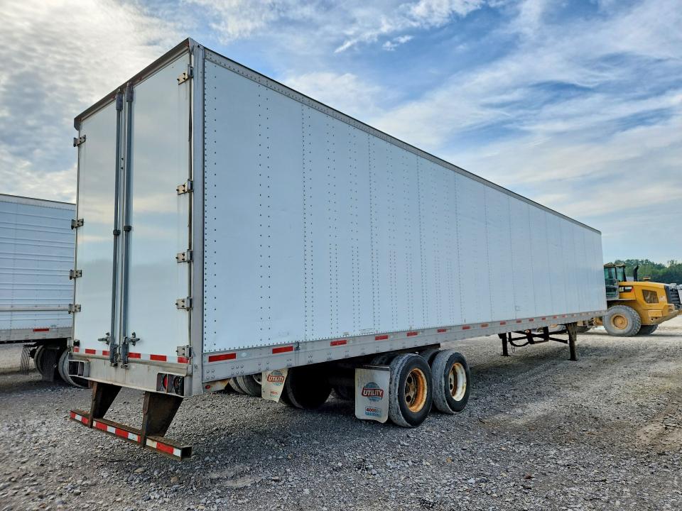 2012 Utility trailer Trailer VIN 1UYVS2532CG358115 COPART salvage auction — ROOF, ME - CERTIFICATE OF TITLE, sold $15 on 2026-07-28 (photo 3)