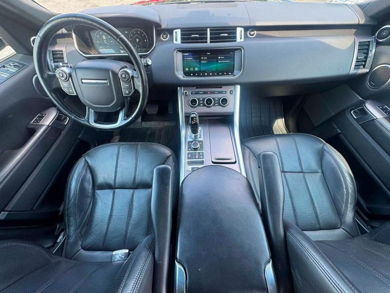 2017 Land rover Rangerover VIN SALWR2FV6HA148747 COPART salvage auction — NORMAL WEAR, CT, sold $6,800 on 2026-07-17 (photo 9)
