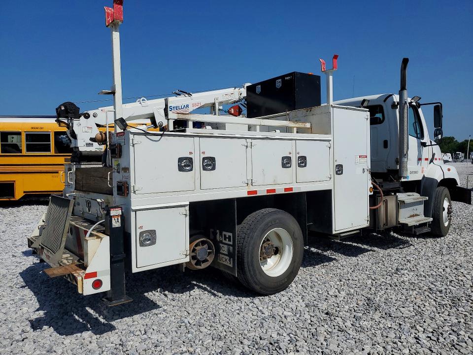 2016 Freightliner All other VIN 1FVAG0CY8GHHC7810 COPART salvage auction — MINOR DENT/SCRATCHES, NJ - CERTIFICATE OF TITLE, sold $2,550 on 2026-07-28 (photo 3)