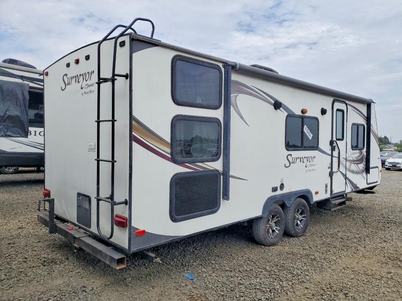 2013 Fore - forest river Surveyer s VIN 4X4TSVB24D2471723 COPART salvage auction — MINOR DENT/SCRATCHES, OR - CERTIFICATE OF TITLE, sold $1,300 on 2026-07-28 (photo 4)