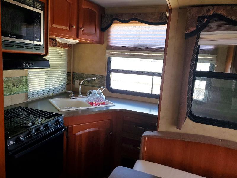 2010 Cougar Trailer VIN 4YDF27826AC504018 COPART salvage auction — UNDERCARRIAGE, CA - SALVAGE CERTIFICATE, sold $30 on 2026-07-23 (photo 8)