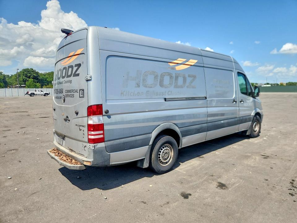 2014 Freightliner Sprinter VIN WDYPE8DC4E5938987 COPART salvage auction — STRIPPED, CT, sold $10 on 2026-08-03 (photo 3)