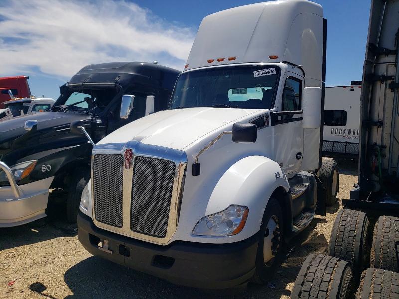 2021 Kenworth All other VIN 1XKYA48X2MJ440766 COPART salvage auction — MINOR DENT/SCRATCHES, IN - CERTIFICATE OF TITLE, sold $7,700 on 2026-07-30 (photo 2)