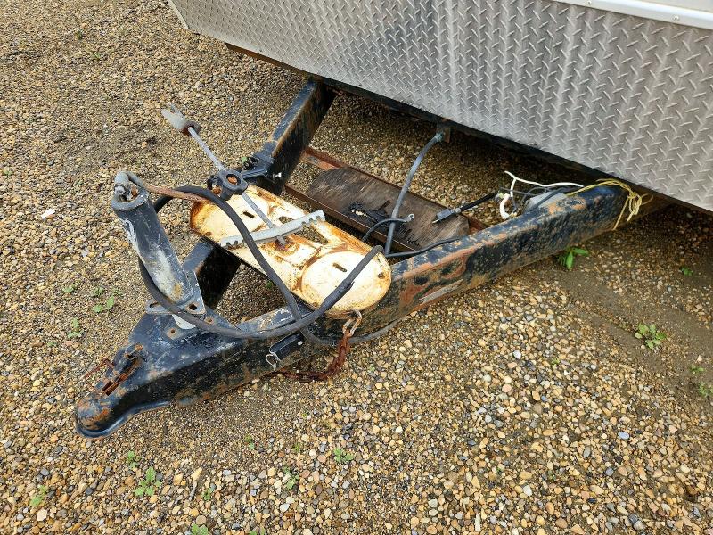 2006 Keystone Cougar VIN 4YDT304276K066068 COPART salvage auction — VANDALISM, AB - BOS - NONREPAIRABLE, sold $150 on 2026-07-23 (photo 8)