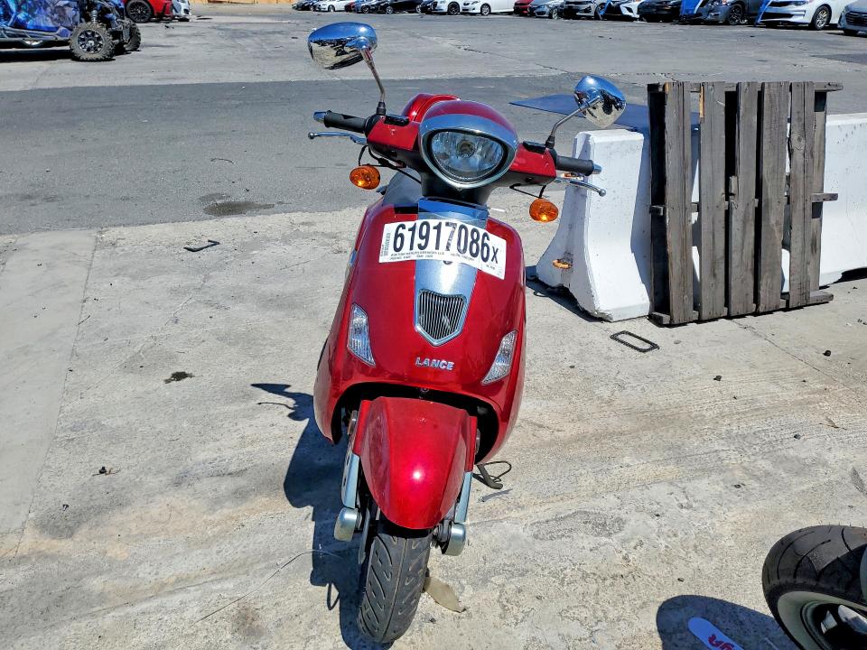 2008 Lance Scooter VIN L5YTCKPA981211596 COPART salvage auction — NORMAL WEAR, CA - DIS/DLR/EXP ONLY CLEAN TITLE, sold $225 on 2026-07-31 (photo 2)
