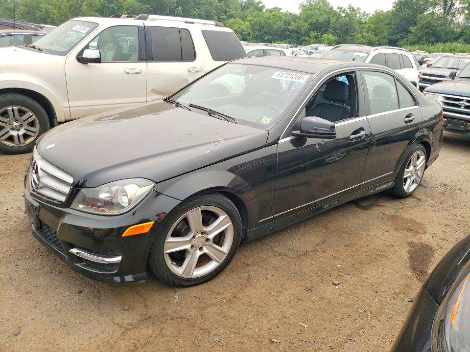 2012 Mercedes-benz C class VIN WDDGF8BB6CR196171 COPART salvage auction — MINOR DENT/SCRATCHES, Ct - Cert Of Title-Salvage, sold $875 on 2026-08-04 (photo 1)