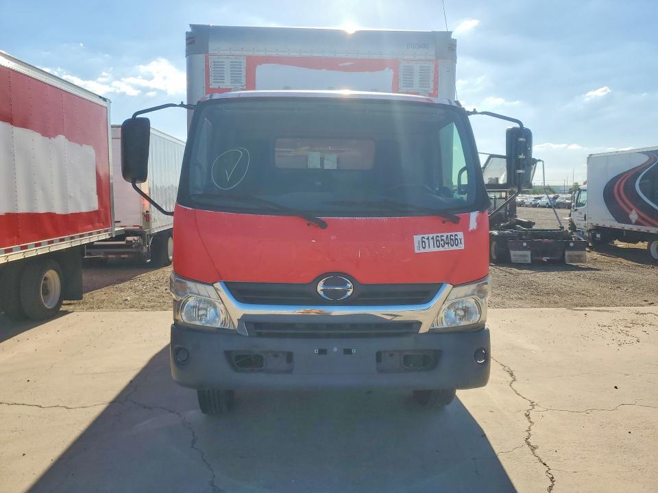 2017 Hino All other VIN JHHSDM2H8HK005855 COPART salvage auction — NORMAL WEAR, AZ - CERTIFICATE OF TITLE (P), sold $6,500 on 2026-08-01 (photo 5)