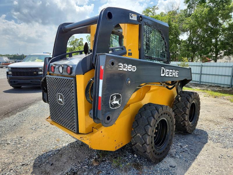 2010 John deere 326d VIN 1T0326DLTA0187350 COPART salvage auction — MINOR DENT/SCRATCHES, FL - BILL OF SALE, sold $3,300 on 2026-07-24 (photo 4)