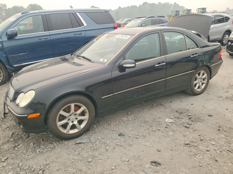2007 Mercedes-benz C class VIN WDBRF92H27F901101 COPART salvage auction — WATER/FLOOD, Pa - Cert Of Salvage-W=Flood Veh, sold $2 on 2026-07-29 (photo 1)