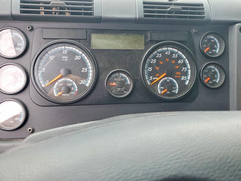 2019 Freightliner All other VIN 3AKJGLDV4KSKL6088 COPART salvage auction — MINOR DENT/SCRATCHES, CT, sold $3,550 on 2026-08-27 (photo 9)