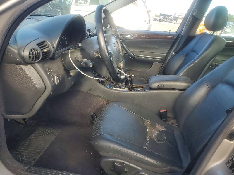 2004 Mercedes-benz C class VIN WDBRH61J74F453835 COPART salvage auction — NORMAL WEAR, CA - DIS/DLR/EXP ONLY CLEAN TITLE, sold $30 on 2026-07-28 (photo 7)