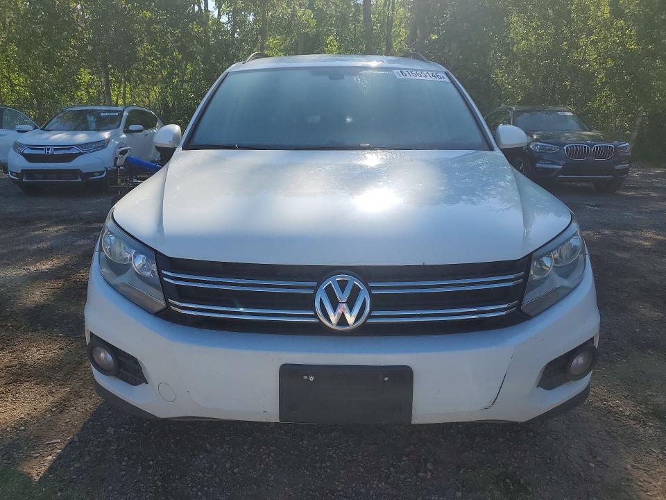 2017 Volkswagen Tiguan VIN WVGNV7AX7HK033469 COPART salvage auction — REAR END, On - Permit Salvage, sold $1,250 on 2026-08-04 (photo 5)
