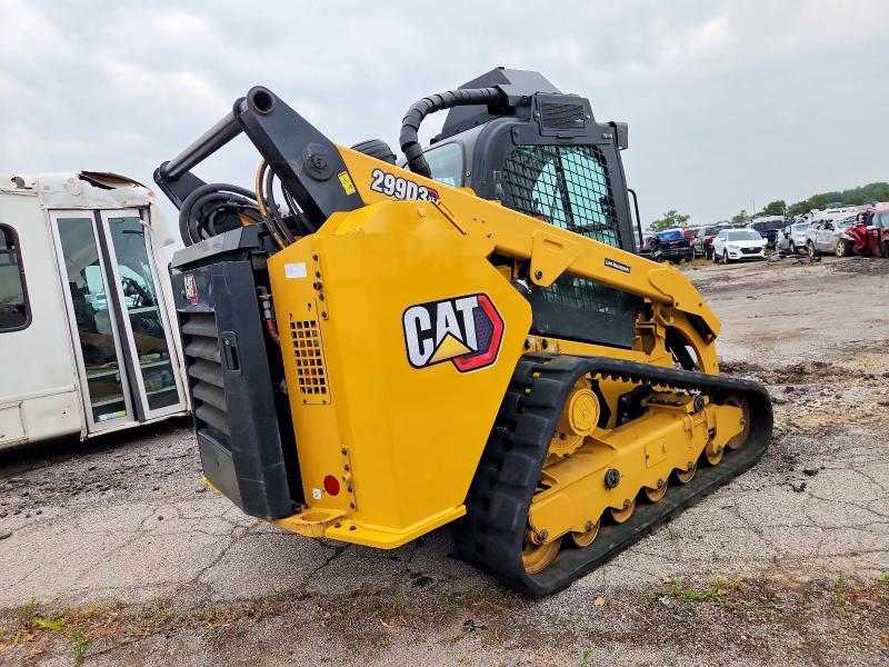 2025 Cat Constructi VIN CAT299D3HS3801450 COPART salvage auction — BURN, IN - BILL OF SALE, sold $41,750 on 2026-07-31 (photo 4)