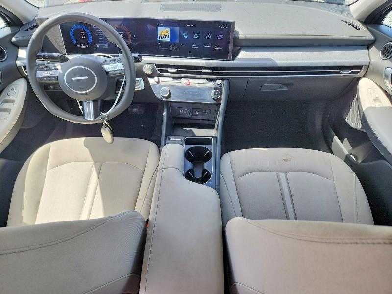 2025 Hyundai Sonata VIN KMHL64JA7SA497776 COPART salvage auction — WATER/FLOOD, Fl - Cert Of Title-Slvg Rebld Flood (P), sold $11,600 on 2026-07-27 (photo 8)