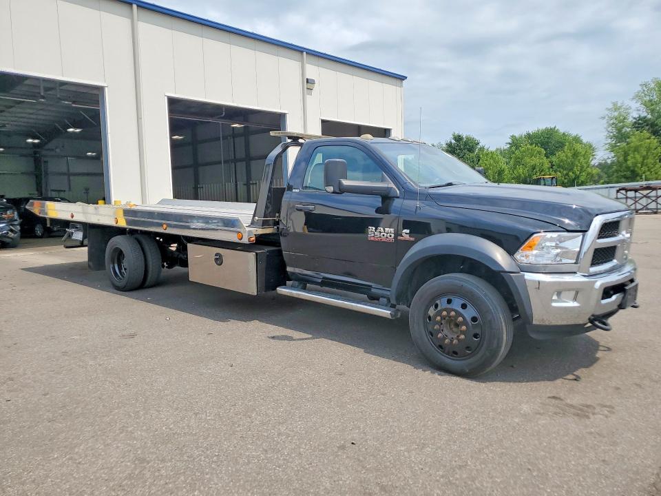 2018 Ram 5500 VIN 3C7WRMDL9JG335463 COPART salvage auction — MINOR DENT/SCRATCHES, MN - CERTIFICATE OF TITLE, sold $21,600 on 2026-08-20 (photo 4)