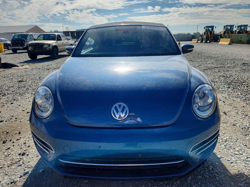 2019 Volkswagen Beetle VIN 3VW5DAAT2KM500957 COPART salvage auction — SIDE, Co - Public - Salvage Title, sold $5,000 on 2026-08-04 (photo 5)