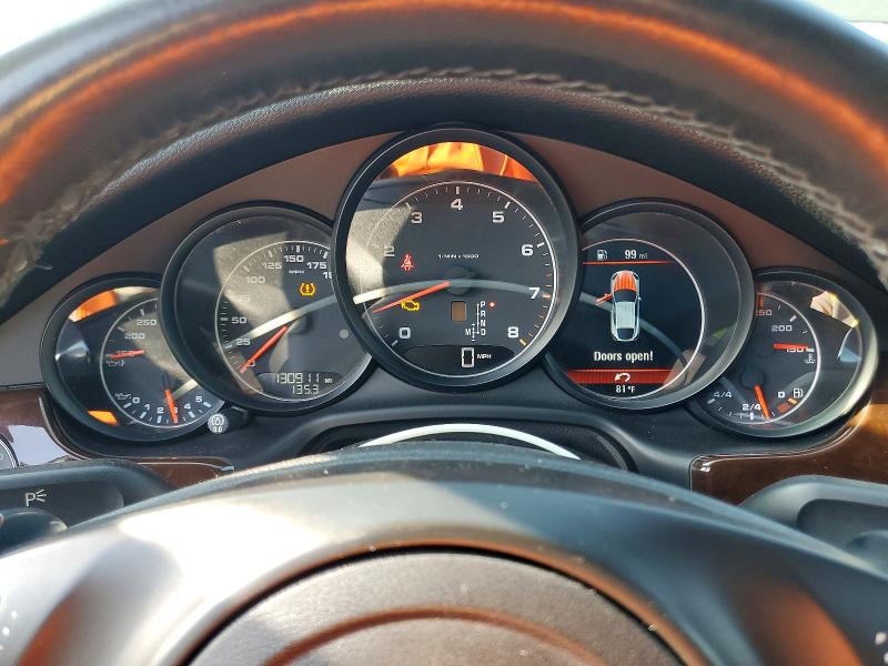2011 Porsche Panamera VIN WP0AA2A79BL011833 COPART salvage auction — MINOR DENT/SCRATCHES, SH, sold $1,000 on 2026-08-04 (photo 8)