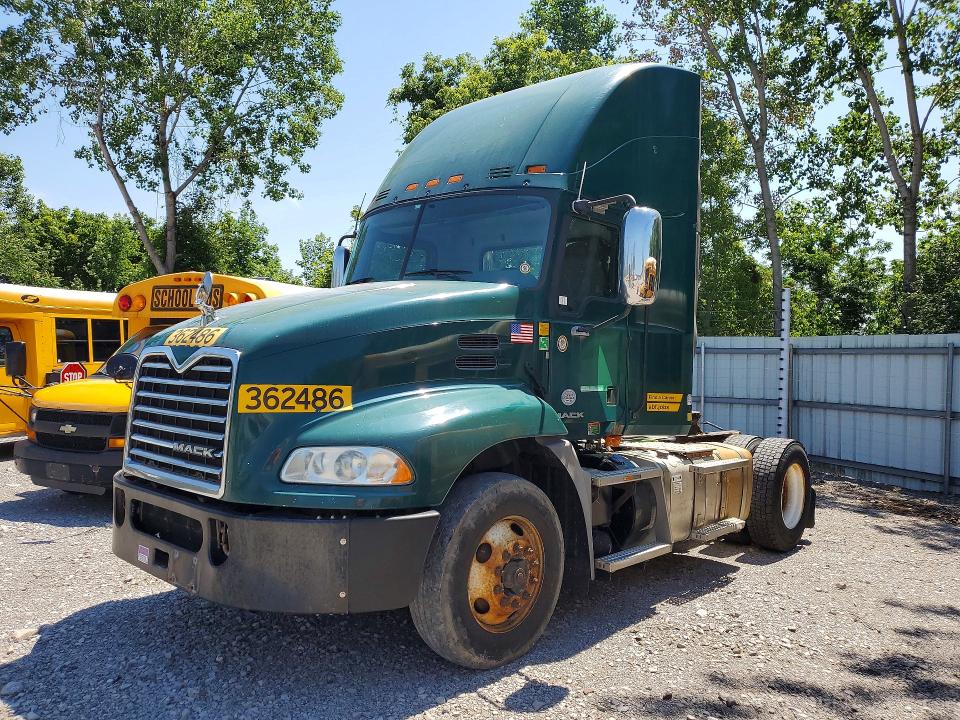 2017 Mack All other VIN 1M1AW01X3HM009794 COPART salvage auction — NORMAL WEAR, OK - CERTIFICATE OF TITLE (P), sold $975 on 2026-07-28 (photo 1)