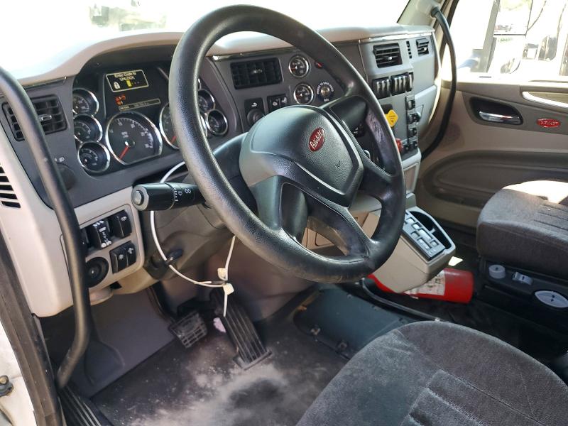 2018 Peterbilt All other VIN 1XPBDP9X0JD474030 COPART salvage auction — MINOR DENT/SCRATCHES, OH - CERTIFICATE OF TITLE, sold $7,500 on 2026-07-28 (photo 8)
