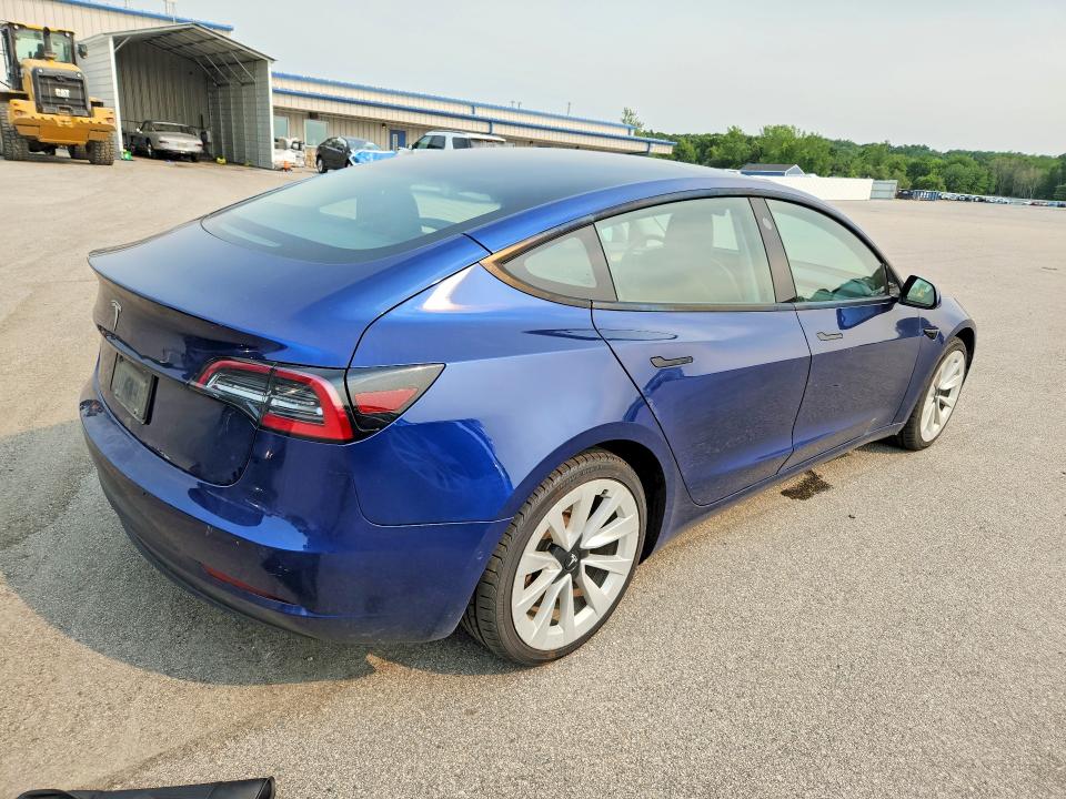 2022 Tesla Model 3 VIN 5YJ3E1EA0NF290318 COPART salvage auction — UNDERCARRIAGE, Fl - Certificate Of Title, sold $4,400 on 2026-07-22 (photo 3)