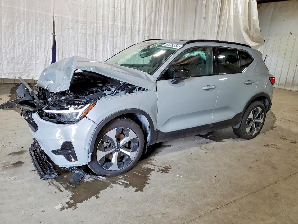 2026 Volvo Xc40 VIN YV4L12UC3T2795755 COPART salvage auction — FRONT END, Ny - Certificate Of Title, sold $11,000 on 2026-08-03 (photo 1)
