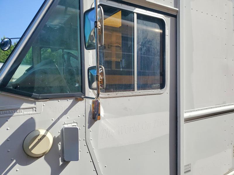 2007 Freightliner All other VIN 4UZABMBW87CY11749 COPART salvage auction — MECHANICAL, CT, sold $325 on 2026-07-09 (photo 7)