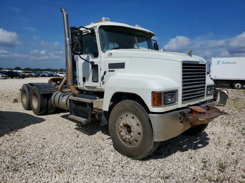 2019 Mack All other VIN 1M1PN3GY5KM001704 COPART salvage auction — MINOR DENT/SCRATCHES, CT, sold $8,900 on 2026-07-07 (photo 1)