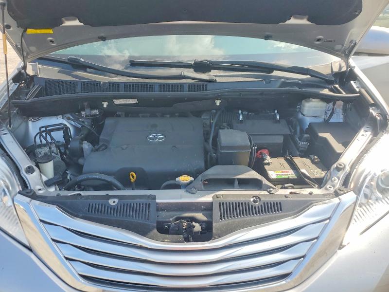 2012 Toyota Sienna VIN 5TDYK3DC9CS267447 COPART salvage auction — FRONT END, Tn - Certificate Of Title, sold $2,050 on 2026-07-31 (photo 7)